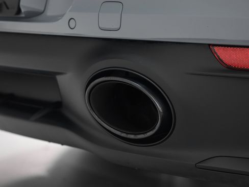 Used 2024 Porsche 911 Carrera GTS image 30