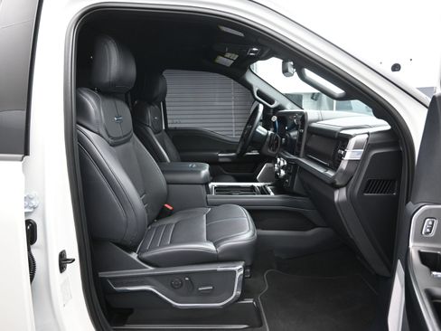 Used 2026 Ford F250 Platinum AWD/4WD image 13