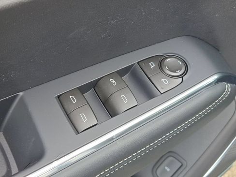 New 2026 GMC Acadia Elevation w/ Elevation Premium Package AWD/4WD image 23
