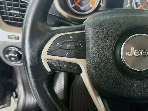 Used 2014 Jeep Cherokee Latitude w/ Comfort/Convenience Group image 25