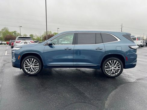 Used 2025 Buick Enclave Avenir w/ Super Cruise Package AWD/4WD image 2