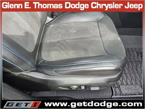 Used 2022 Jeep Grand Cherokee Trailhawk w/ Luxury Tech Group III image 33