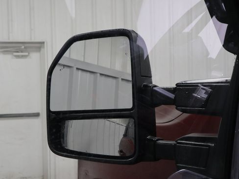 Used 2025 Ford F350 Platinum image 25