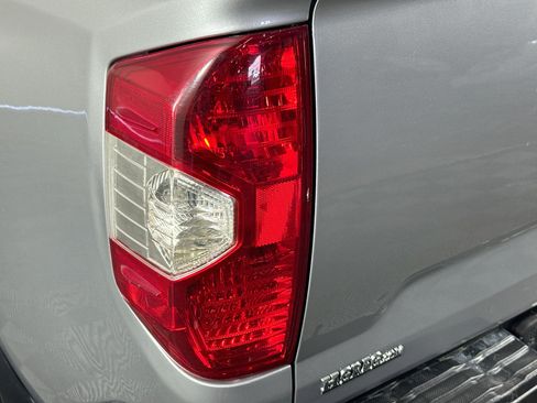 Used 2019 Toyota Tundra SR5 RWD image 33
