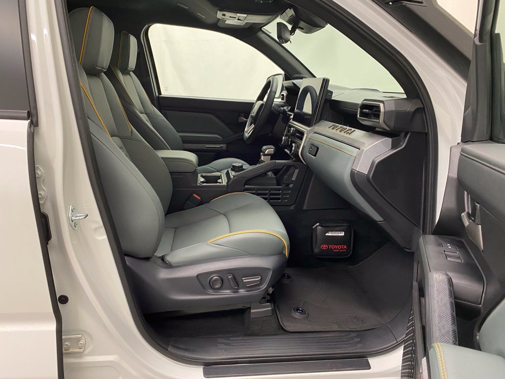 Used 2026 Toyota Tacoma 4x4 Double Cab Hybrid w/ Tow Tech Package image 15