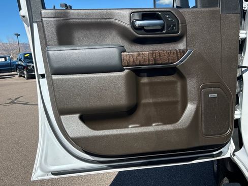 Used 2023 GMC Sierra 2500 Denali w/ Denali Ultimate Package image 32