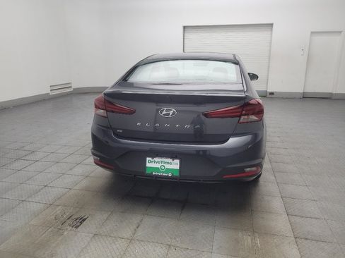 Used 2020 Hyundai Elantra SE FWD image 7