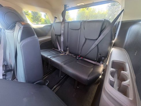Used 2026 Kia Carnival FWD image 26