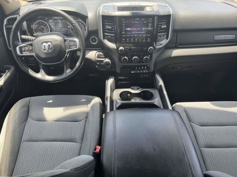 Used 2019 RAM 1500 Big Horn AWD/4WD image 2