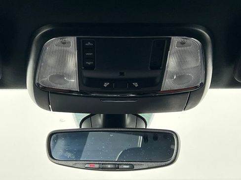 Used 2020 Jeep Grand Cherokee Laredo w/ 18" Wheel & 8.4" Radio Group image 28