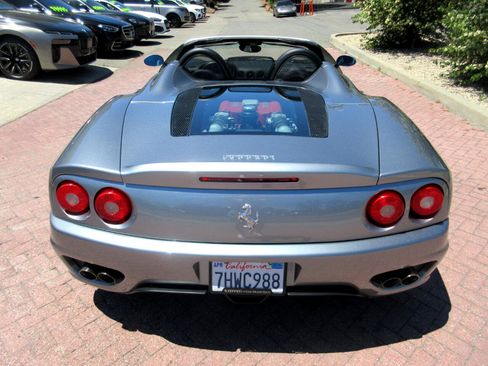 Used 2004 Ferrari 360 Spider image 12