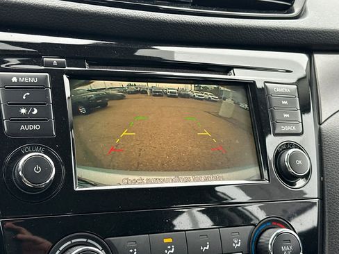 Used 2022 Nissan Rogue Sport S image 21