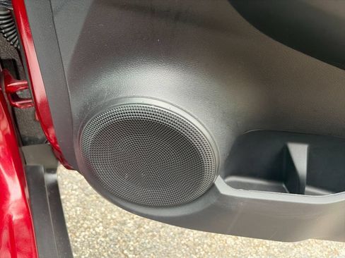 Used 2024 Nissan Kicks SV FWD image 20