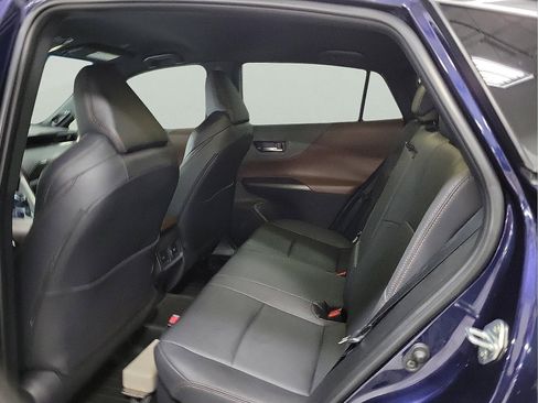 Certified 2024 Toyota Venza XLE image 9