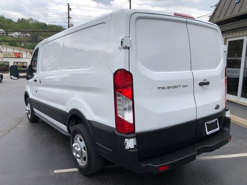 Used 2020 Ford Transit 250 Low Roof AWD image 3