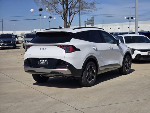 New 2026 Kia Sportage SX FWD image 4