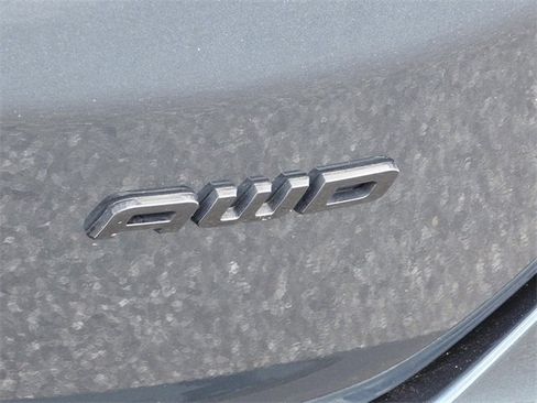 Used 2024 Ford Edge SE w/ Black Appearance Package image 30