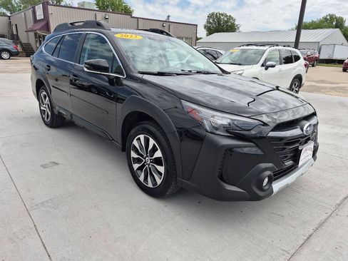 Used 2023 Subaru Outback Limited XT AWD/4WD image 4