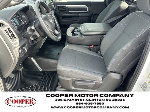 Used 2024 RAM 3500 Tradesman w/ Chrome Appearance Group image 9