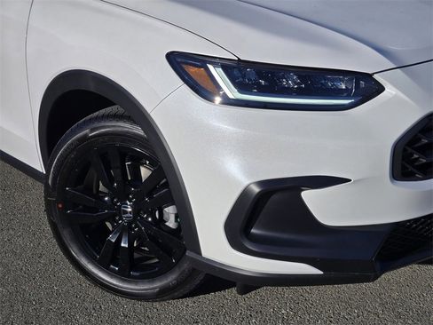 New 2026 Honda HR-V Sport image 9