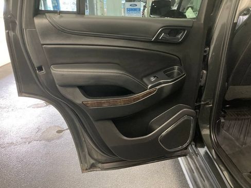 Used 2019 Chevrolet Tahoe LT AWD/4WD image 32