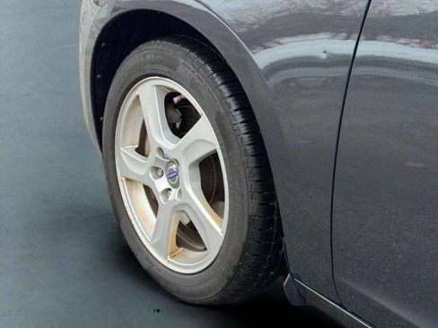 Used 2013 Volvo S60 T5 image 18