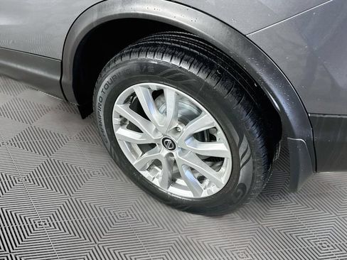 Used 2021 Nissan Rogue Sport SV AWD/4WD image 37