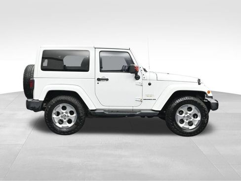 Used 2014 Jeep Wrangler Sahara w/ Dual Top Group AWD/4WD image 6