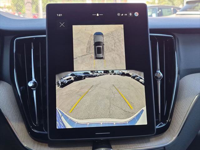 Certified 2026 Volvo XC60 B5 Plus AWD/4WD image 19