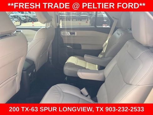 Used 2021 Ford Explorer Platinum w/ Equipment Group 601A AWD/4WD image 30