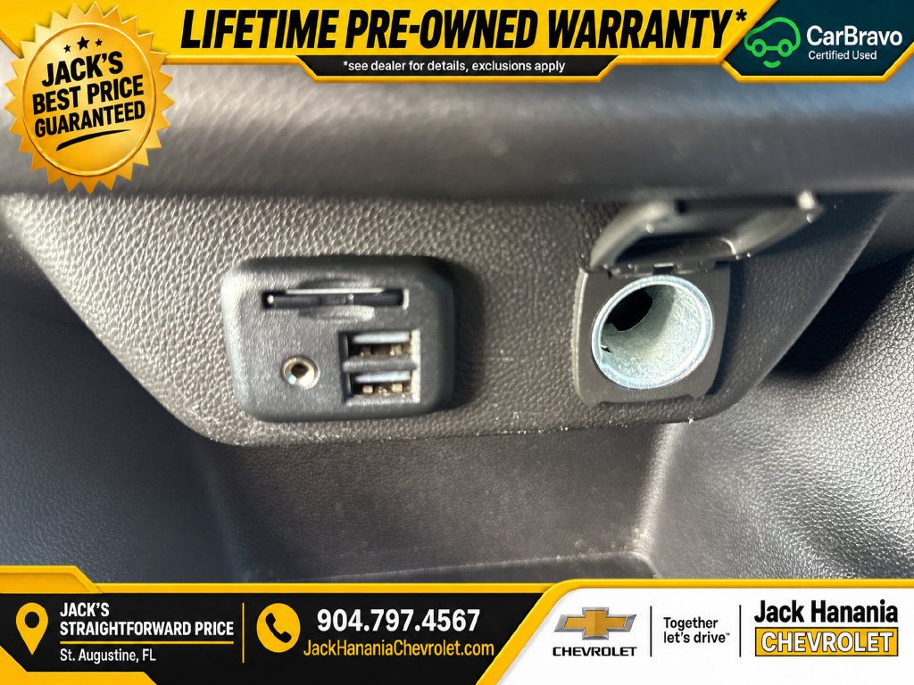 Used 2021 Chevrolet Traverse RS FWD image 18