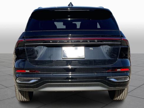 New 2026 Lincoln Nautilus Reserve image 4