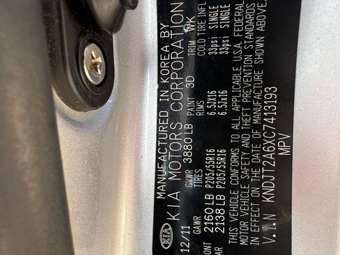 Used 2012 Kia Soul + FWD image 10