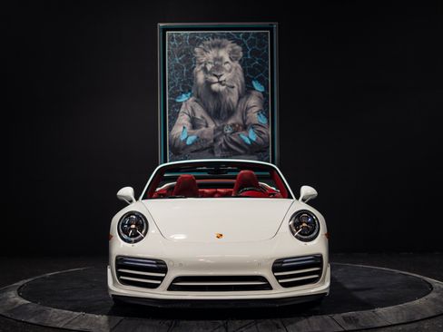Used 2017 Porsche 911 4 Cabriolet AWD/4WD image 12