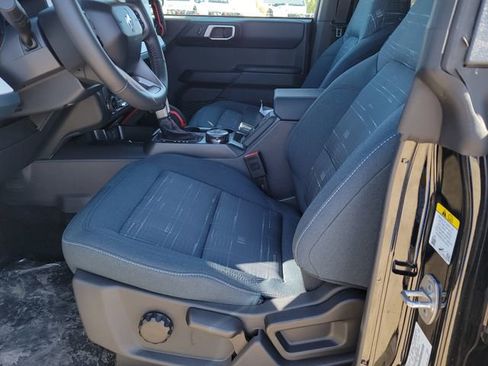 New 2025 Ford Bronco Heritage Edition image 6