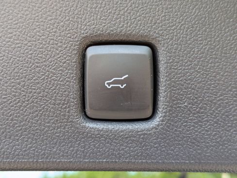 Used 2023 Ford Escape Active w/ Tech Pack #1 AWD/4WD image 19