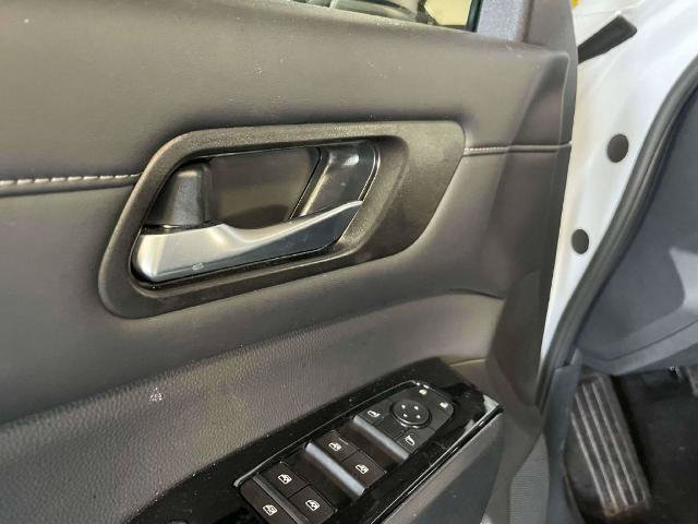 Certified 2025 Nissan Pathfinder SL AWD/4WD image 19
