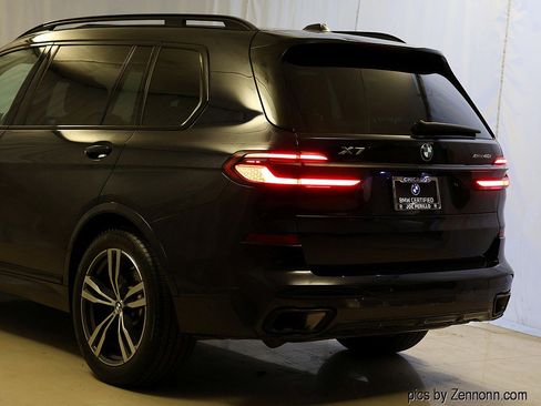 Certified 2024 BMW X7 xDrive40i w/ M Sport Package AWD/4WD image 8