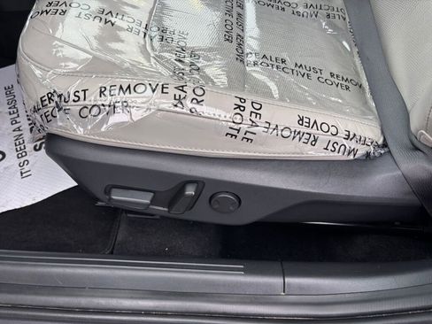 Certified 2023 Kia Niro EX Touring image 20