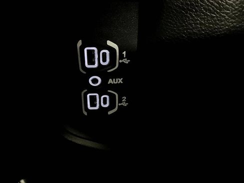 Used 2020 RAM 3500 Big Horn image 33