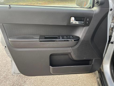 Used 2012 Ford Escape Limited image 7