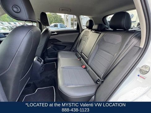 Certified 2023 Volkswagen Taos SE AWD/4WD image 12