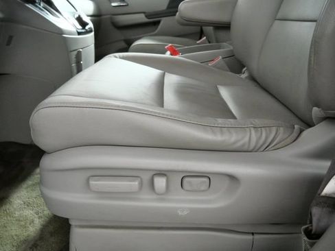 Used 2014 Honda Odyssey EX-L image 16