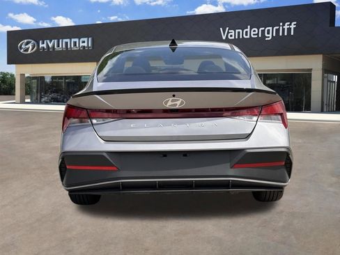 Certified 2026 Hyundai Elantra Sport FWD image 11