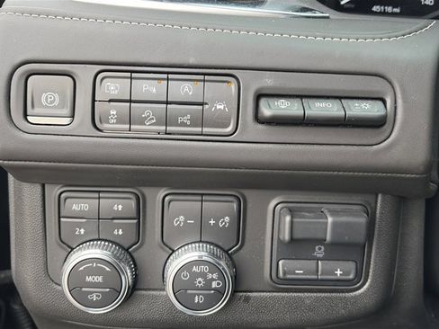 Used 2023 GMC Yukon XL Denali Ultimate image 19