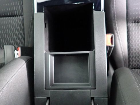 New 2025 Chevrolet Equinox LT w/ Safety and Technology Package image 22