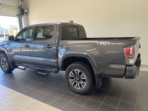 Used 2023 Toyota Tacoma TRD Sport w/ Technology Package image 10