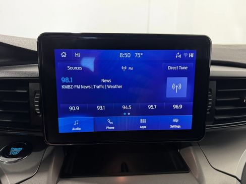 Used 2023 Ford Explorer XLT w/ Class IV Trailer Tow Package AWD/4WD image 4