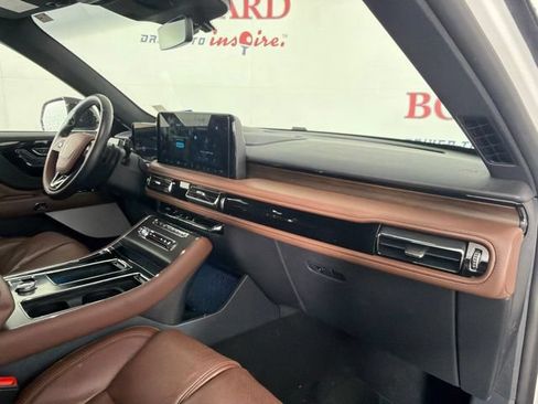 Used 2025 Lincoln Aviator Reserve w/ Luxury Package RWD image 29