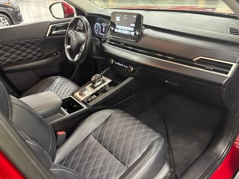 Used 2024 Mitsubishi Outlander SEL FWD image 10